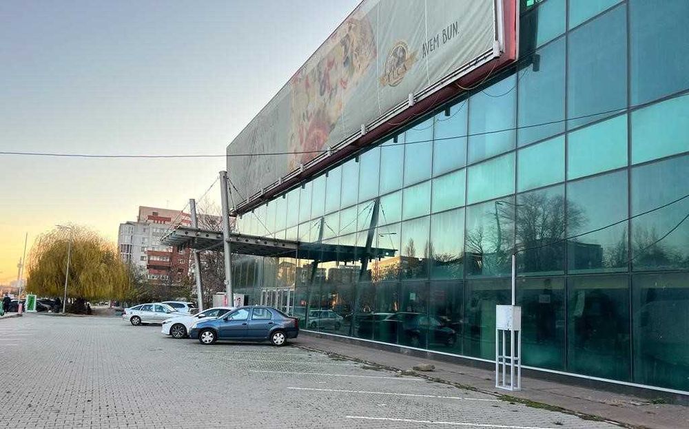 Imobil comercial de vanzare - CASA ROSIE