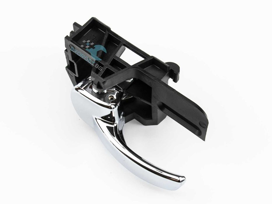 Лява Вътрешна Дръжка за Предна/Задна Врата на Nissan Qashqai