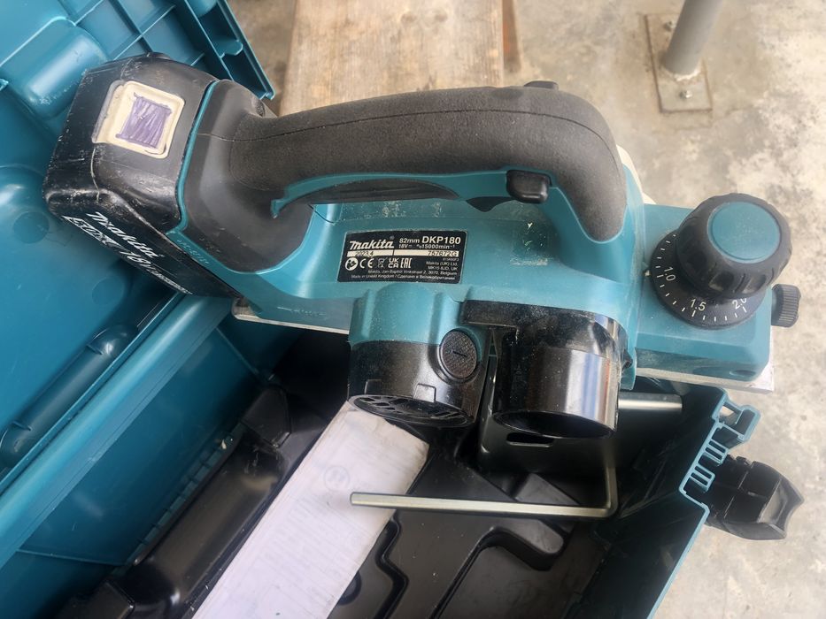 Makita scule pe acumulator