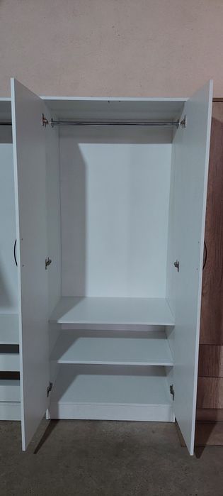 Продаётся Шкаф  , новый .