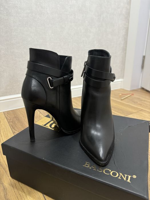 Ботильоны на шпильке