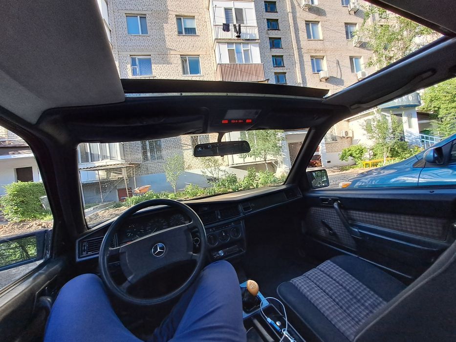 Продам Mercedes 190