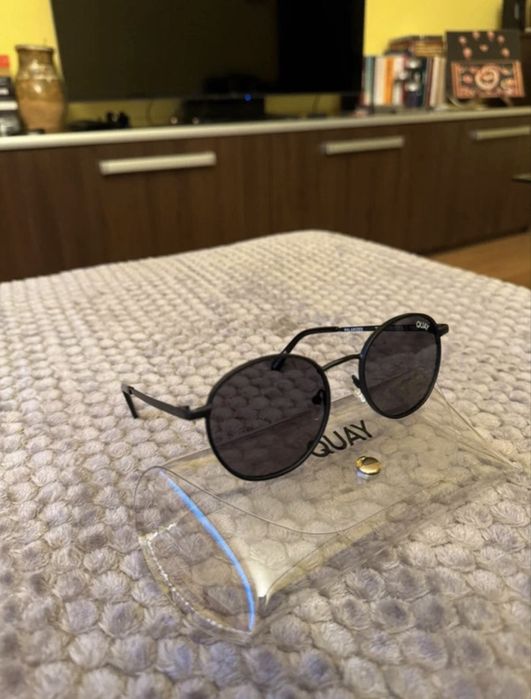 Ochelari de soare Quay Australia - Talk Circles - NOI & Polarizați (Unisex)
