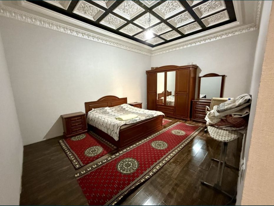 Усастка сотилади Медгородок Гиламсарой оркаси