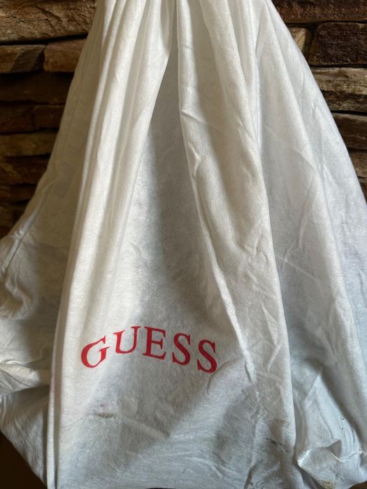 Дамска чанта Guess