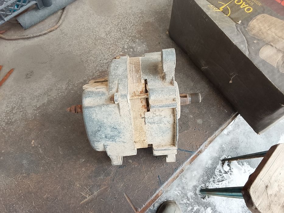 Продам стартер и генератор.