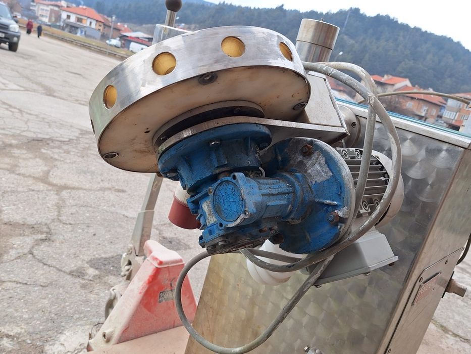 Хидравлична пълначка с порцион