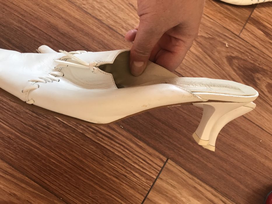 Vand saboti de piele