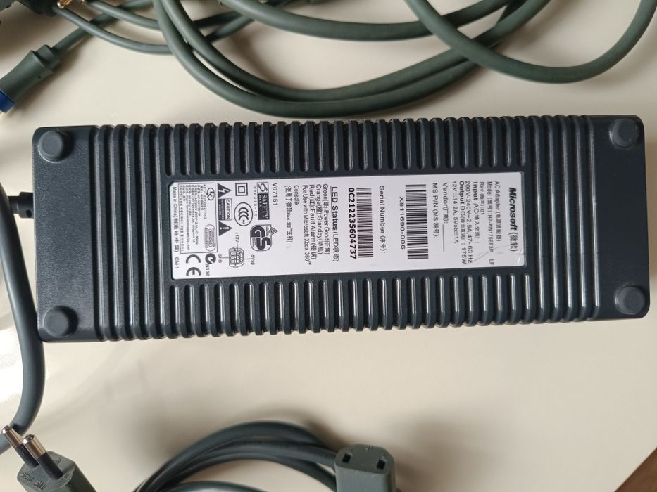 Блок питания Microsoft Xbox 360. Адаптер.