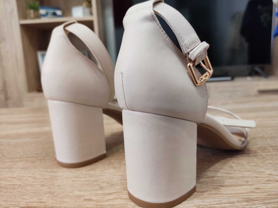 Pantofi dama cu toc