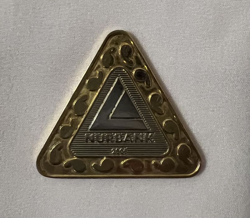 Подарочная монета Нурбанк 2006г