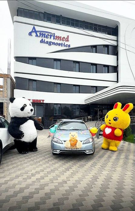 Аниматор ва айиклар Бухорода