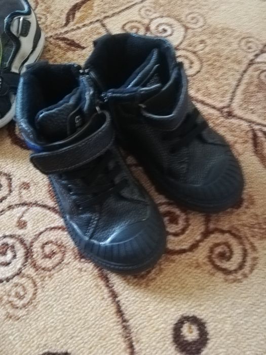 Срочно продам сапоги демисезонный