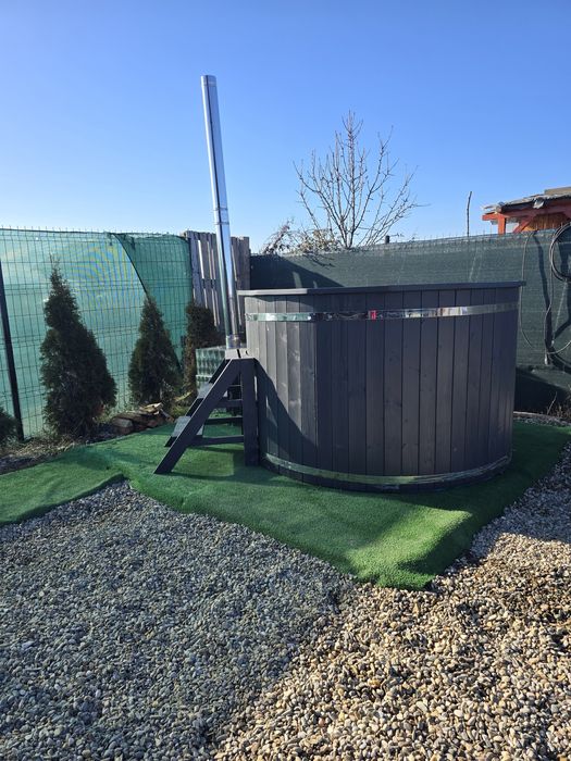 Cabana A freme cu ciubar de  inchiriat