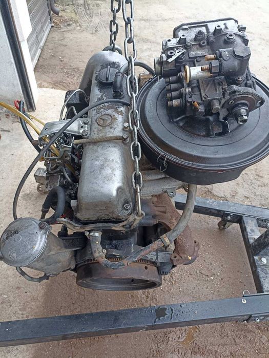 Двигател Мерцедес OM615