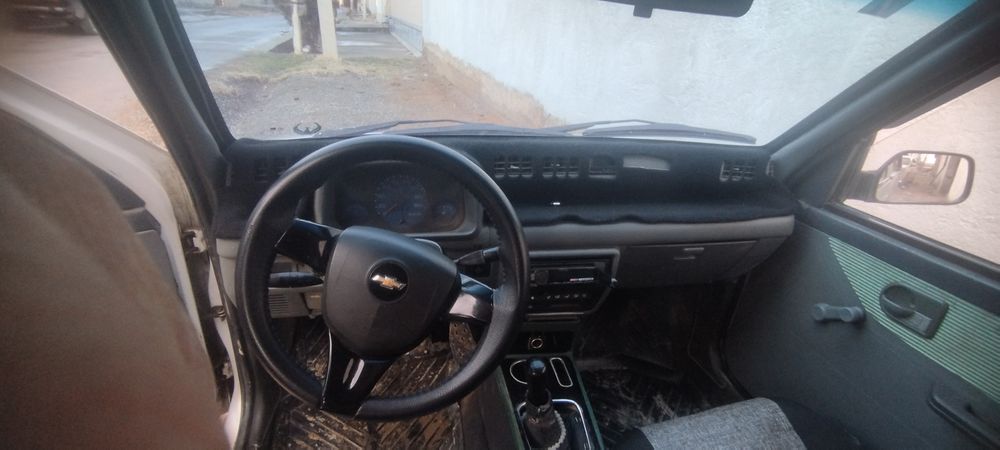 Tico Tayyor Navaroti blan