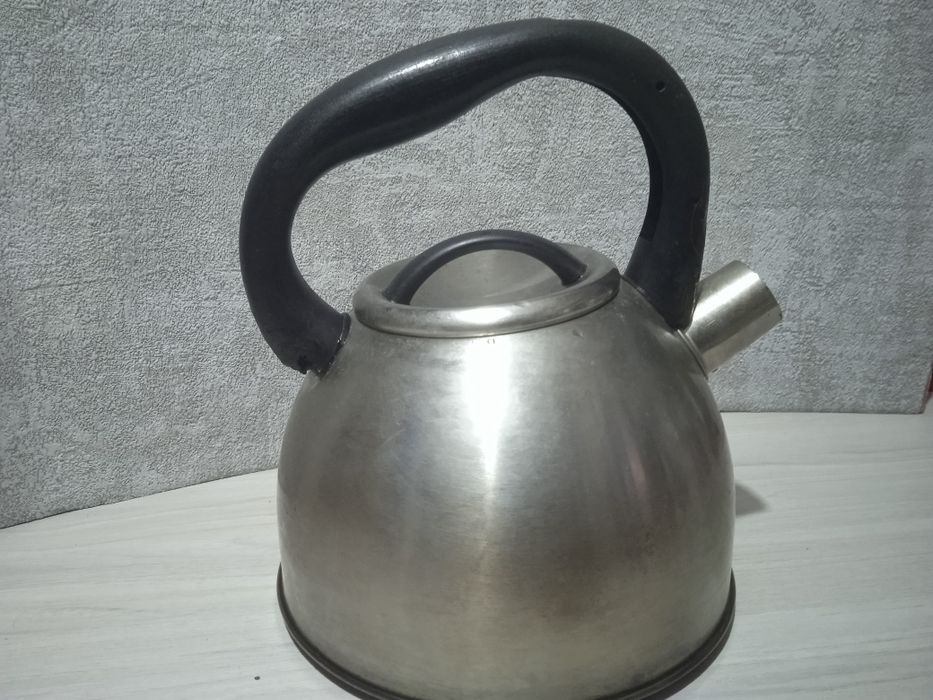 Чайник для плиты. Легкий