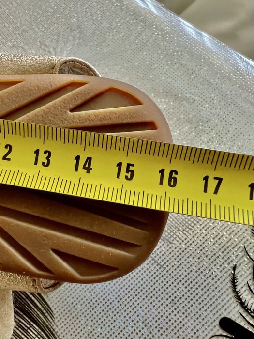 Детски сандали UGG 23.5 номер