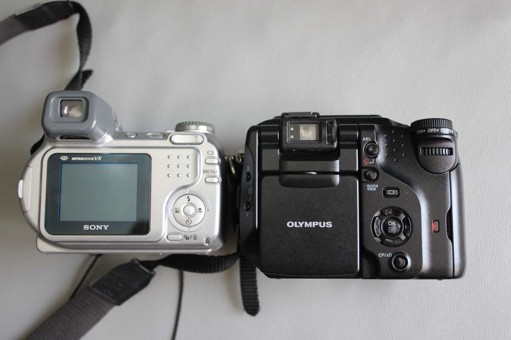 Olympus Camedia C-5060 + Sony Cyber-shot DSC-W50
