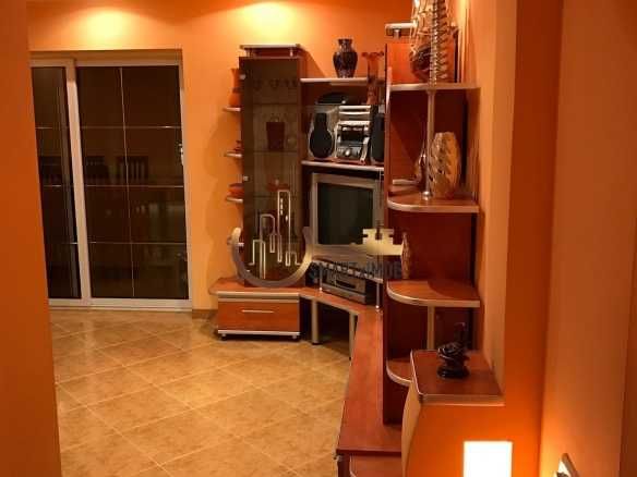 Etaj 1 - Vanzare apartament 4 camere  CFR Targoviste
