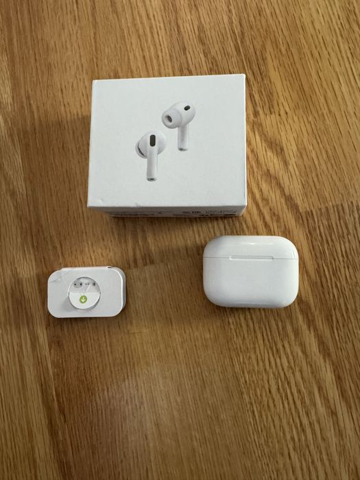 Casti AirPods Pro 3