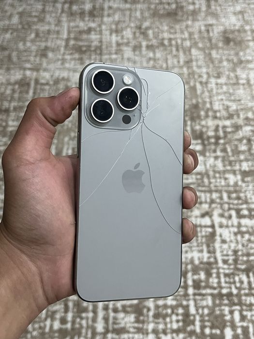 Продам iPhone 15 Pro Max 256 gb
