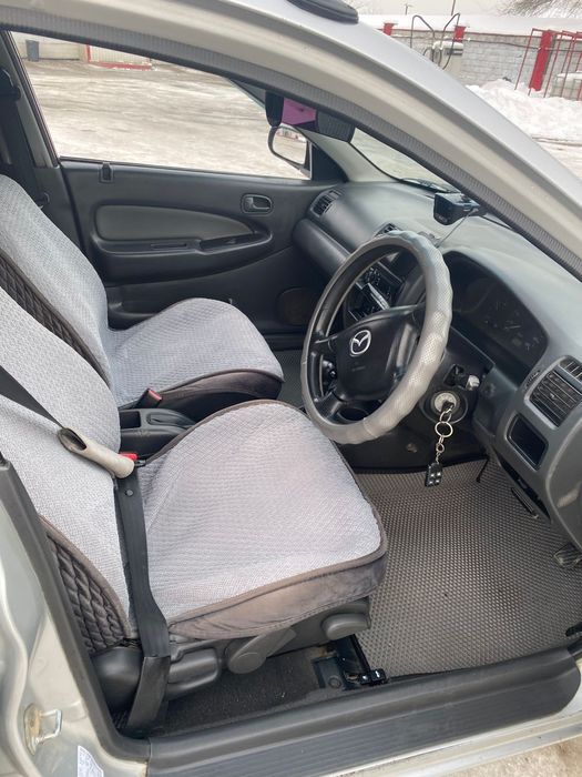 Mazda Familia  продам