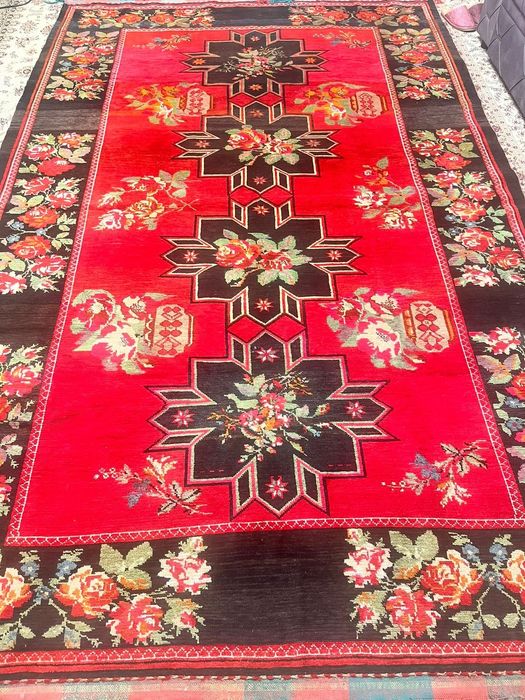 Ковер продается очень красиво