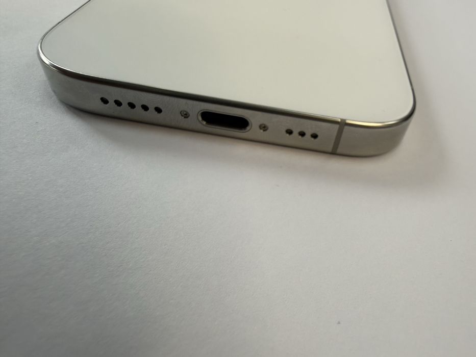 Iphone 16 pro 512gb Гаранция!Перфектен!97% батерия