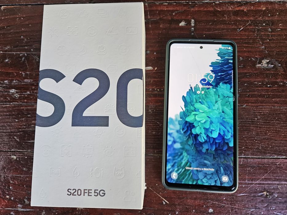 Samsung S20FE5g, functional stare buna ecran fisurat
