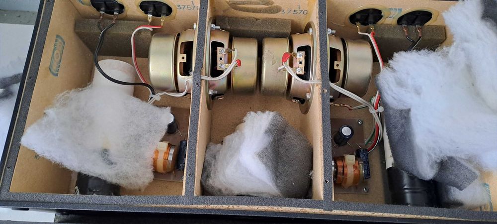 Subwoofer JBL Control SB 1 si SUBCONTROL 1 pasive