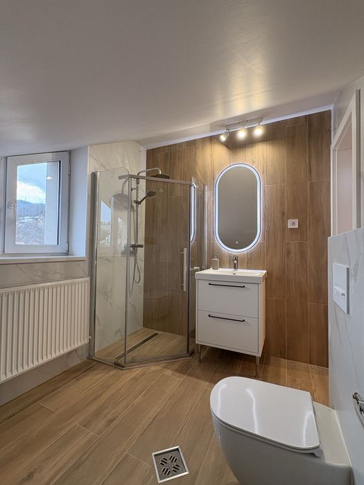 Penthouse, 2 niveluri pozitionat central