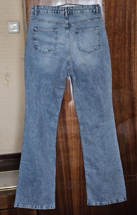 Продам джинсы женские