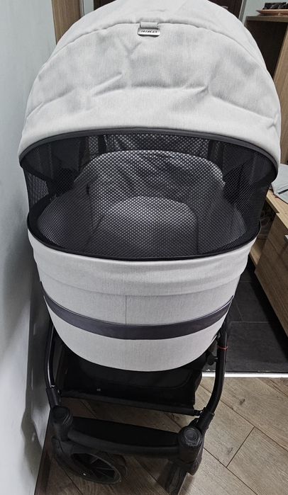 Бебешка количка Riko Ultima ultra light сива