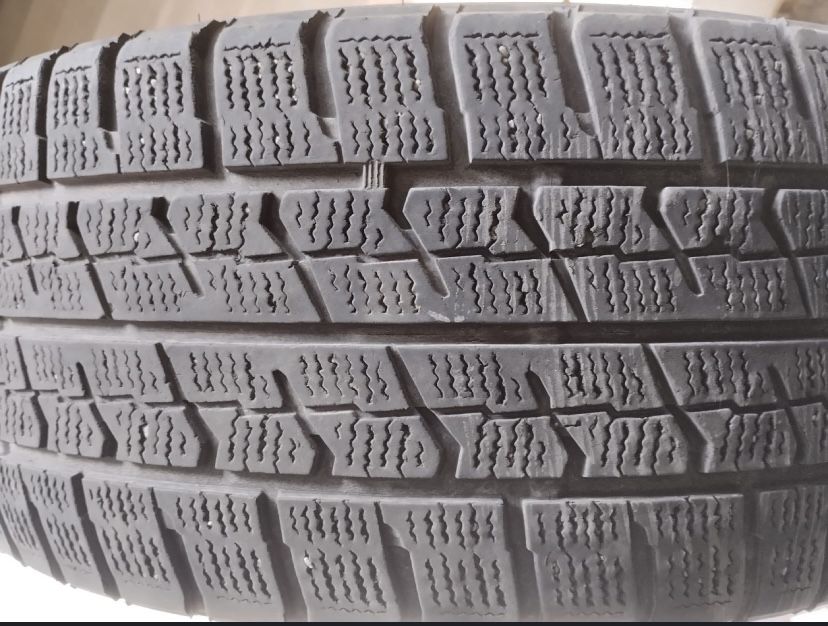 Продам резину в хоромем состоянии