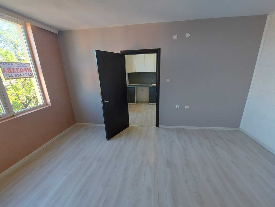 Продава се Двустаен апартамент в Търговище, Вароша - 40 кв.м за 1237 €/кв.м - Снимка #8