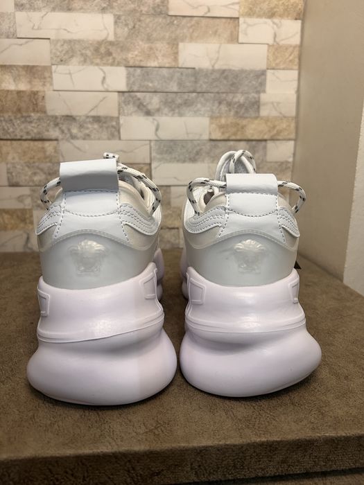 Adidasi Versace chain reaction , nr 39,40,41;