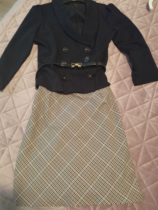 Елегантна рокля с коланче