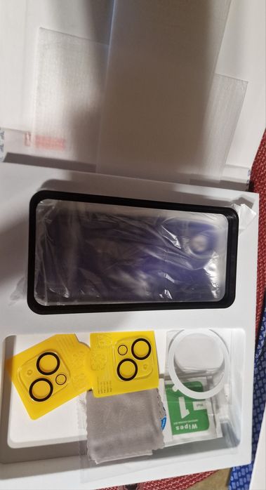 Кейс 9в 1 за iphone 14 pro max.Чисто нов