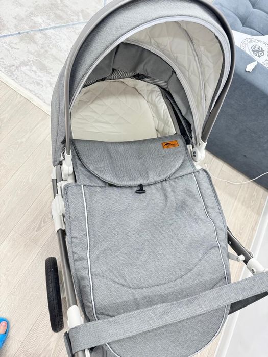 Детская коляска в хорошем состоянии