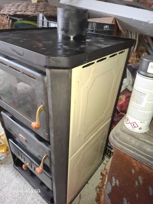 Камина Прити с водна риза