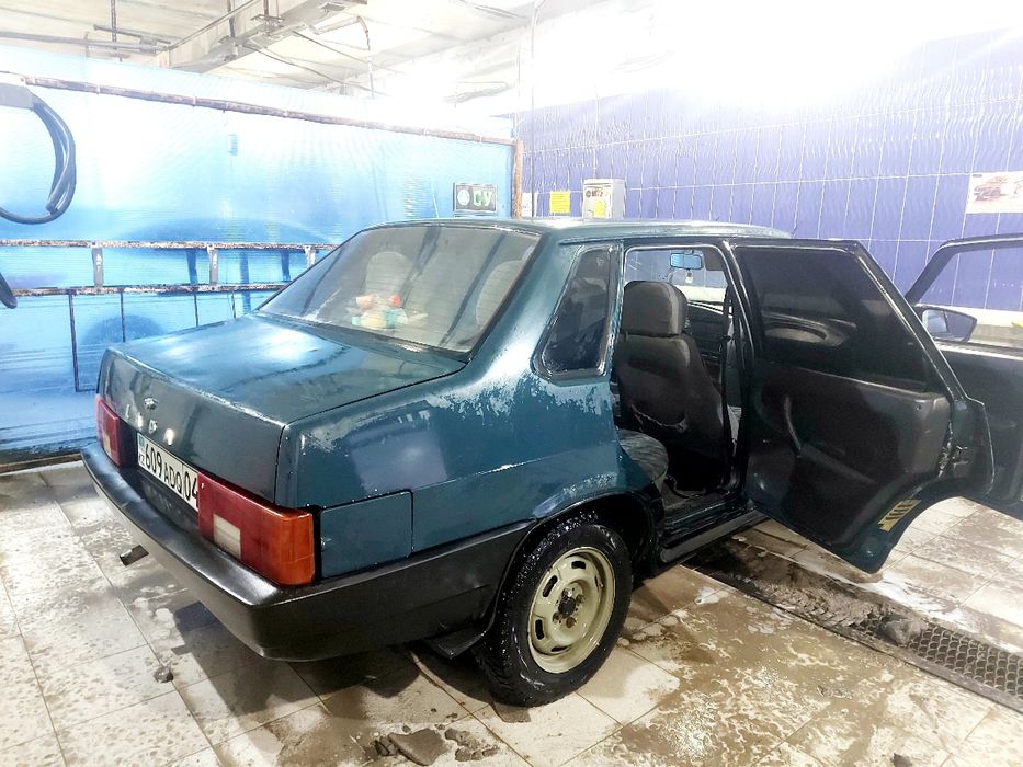 срочно продам  21099