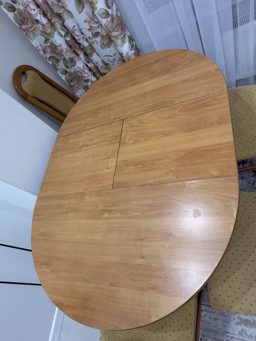 Продам стол и стулья