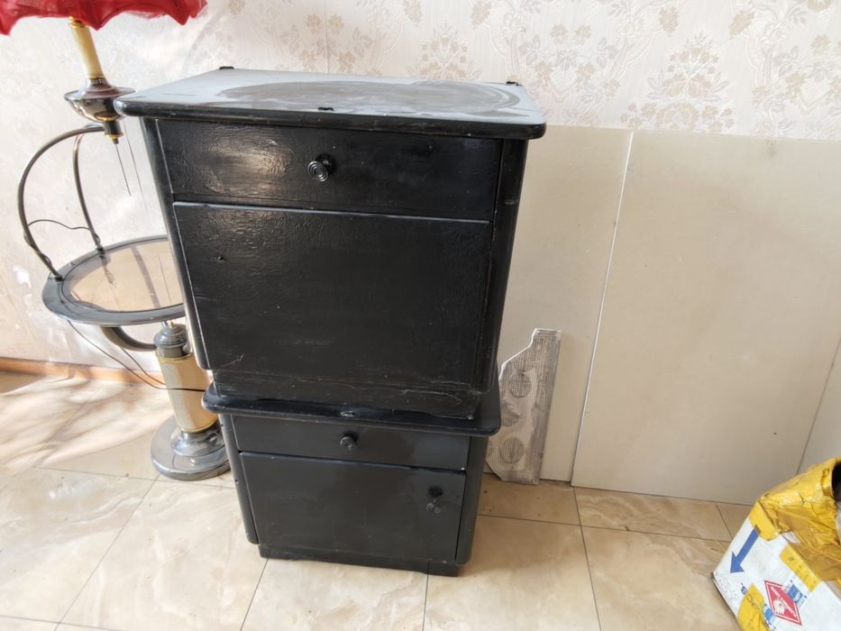 Продам 2 тумбочки