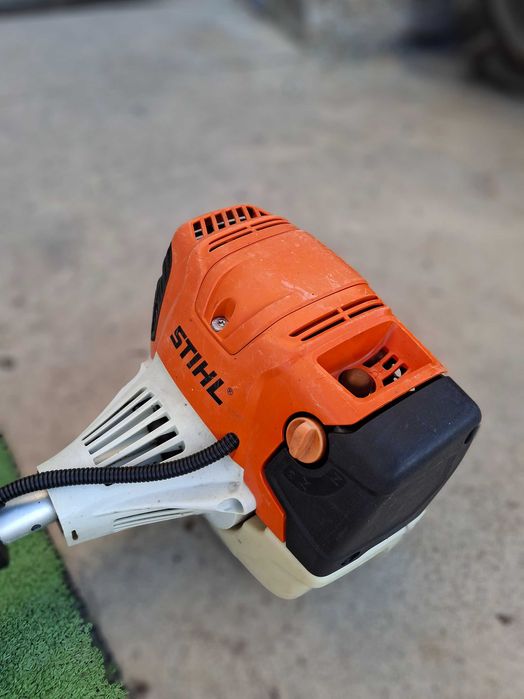 Stihl Бензинова тример Km 111 R