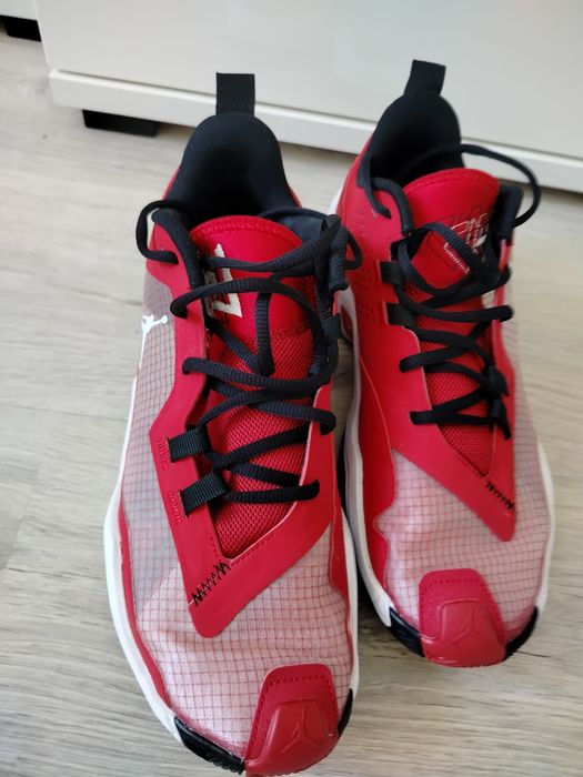 Маратонки-AIR JORDAN