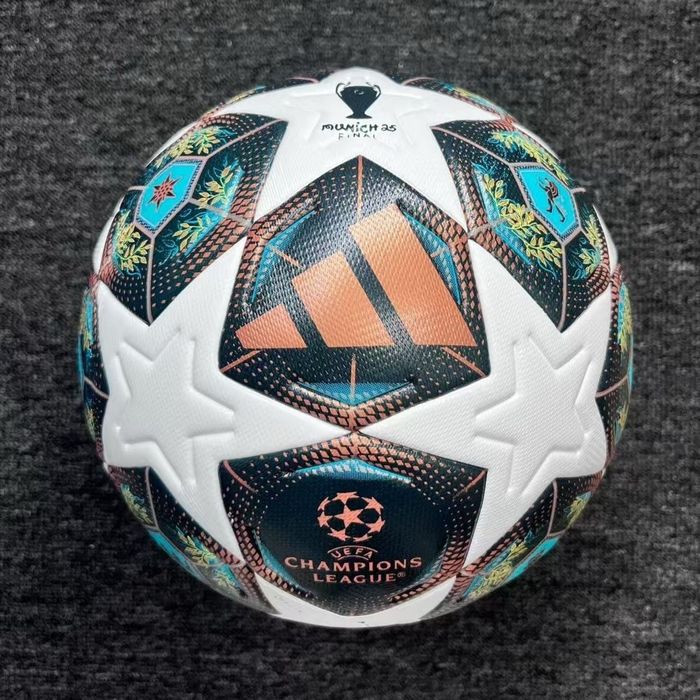 Спортивные, футбольные мячи. Лига чемпионов