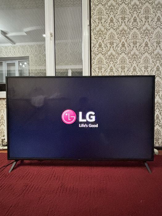 Продам телевизор LG 65 дюмовый