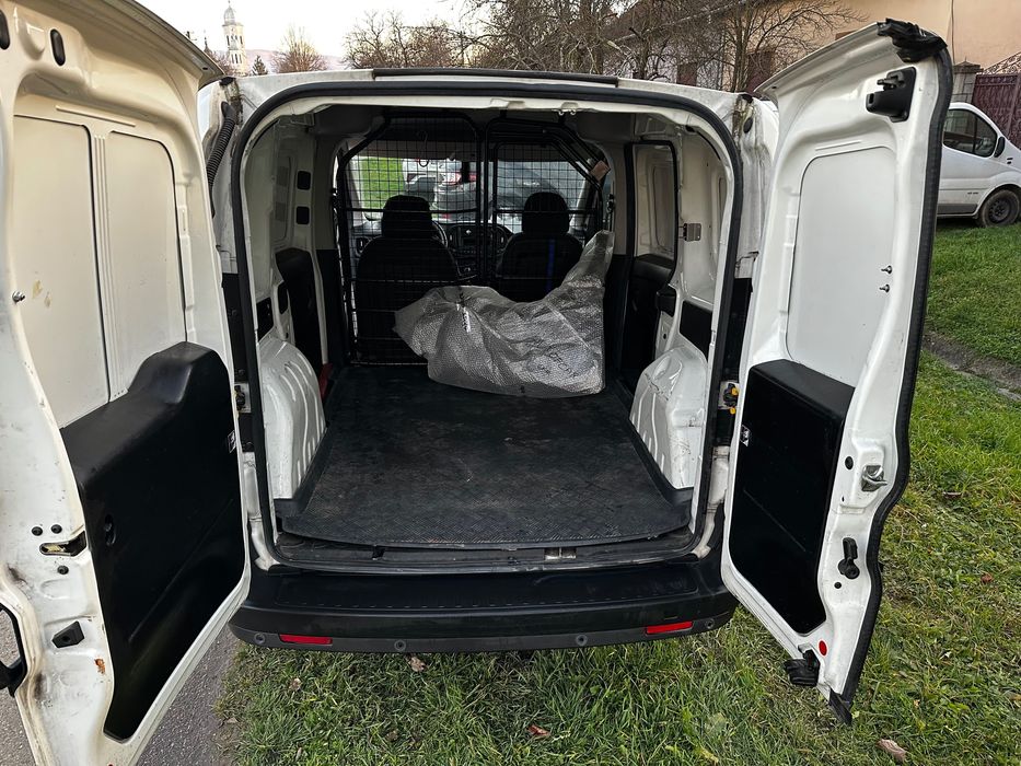 Fiat Dobló 1.4 benzina-metan E6b 2016