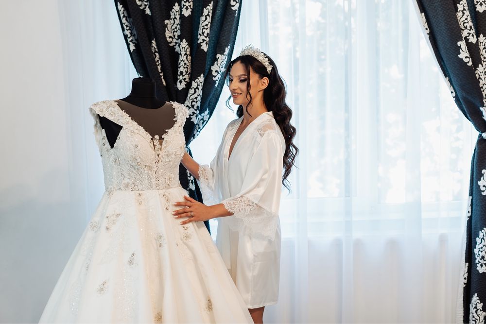 Vând rochie de mireasă